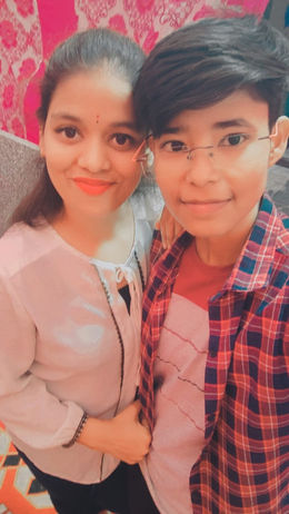 Mai same sex and same gender ki taraf attract hoti hu; Mai ek ladki hu aur mujhe ek ladki se hi pyar hai aur mai ussi ke sath hi rehti hu