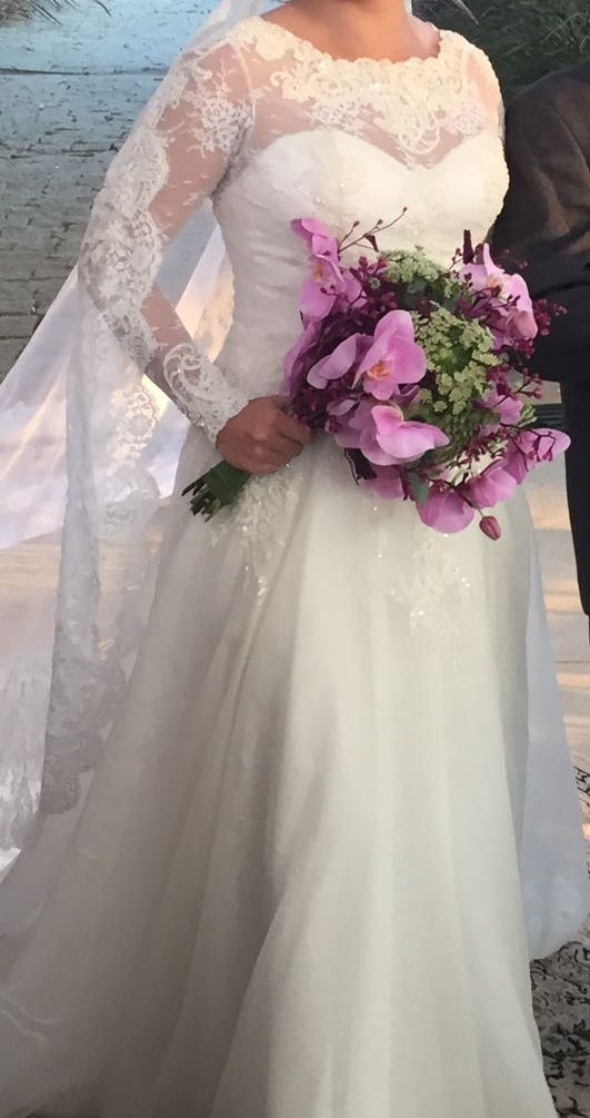 Vestido classico mangas longas bordado Danielle Benicio