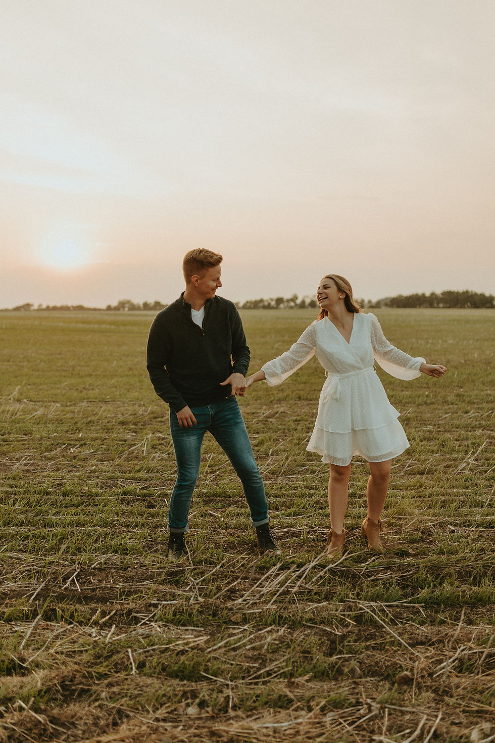LAKE ENGAGEMENT SESSON