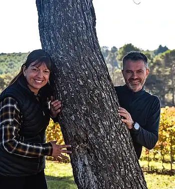 Marion & Guillaume Alliès from Domaine Reine Juliette in their vineyards