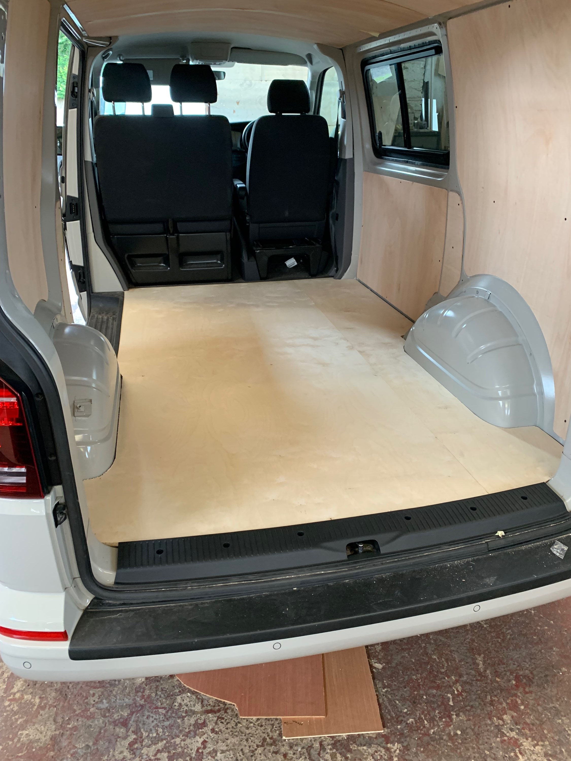 VW T5 T6 SWB TRANSPORTER 12MM PLY FLOOR KIT HIDDEN JOINT