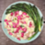 Griekse pasta met groene asperges, gebakken radijsjes en paksoi
