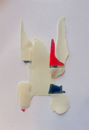 RIP - Restes In Peace -
21 x 30 cm - Composition à partir de chutes de peintures d'un fauteuil Knoll