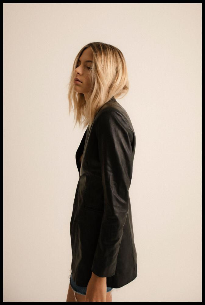 Thumbnail: SANDRA Milano Basic Blazer | Lambskin Leather | Made in Italy