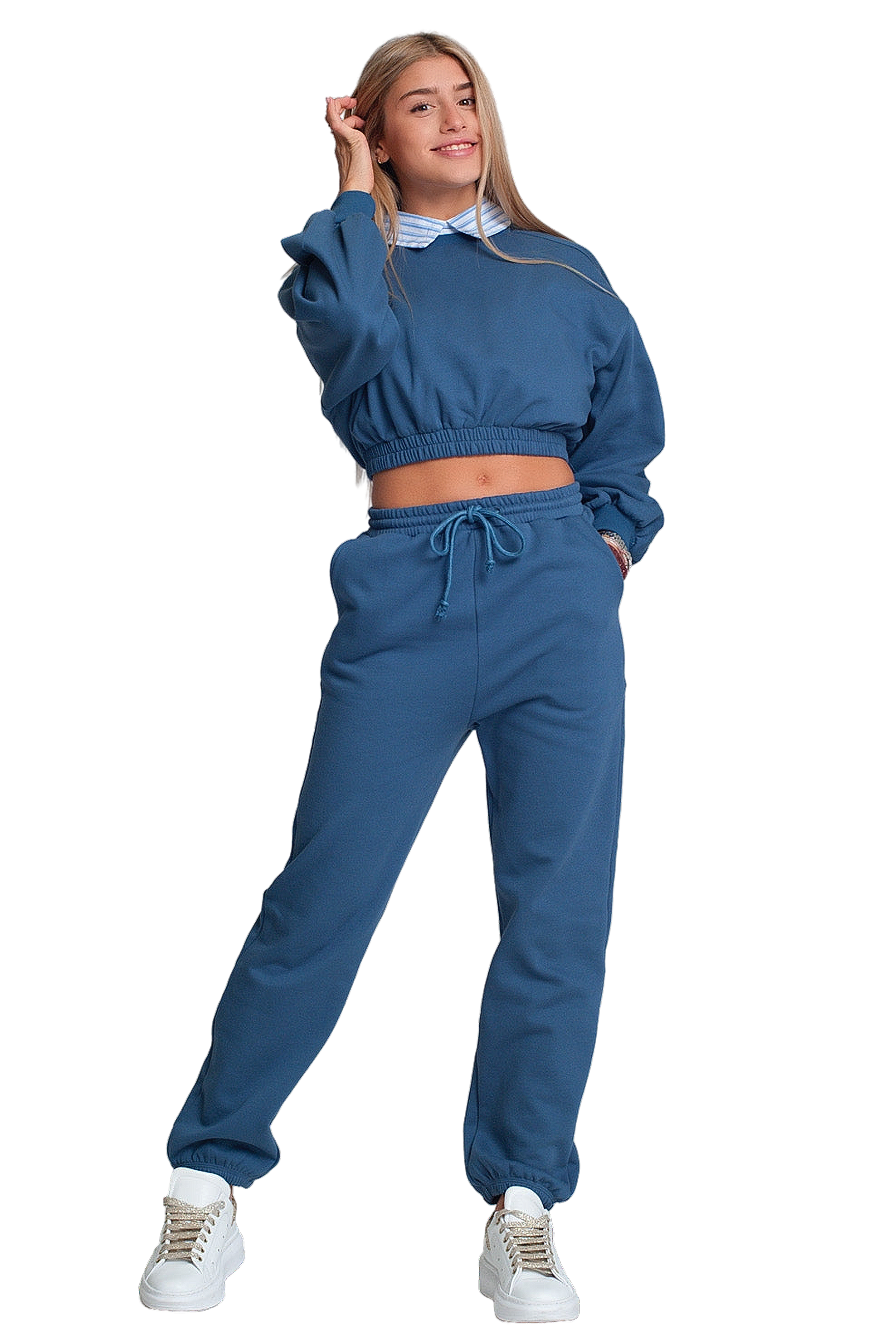 Q2 Oversized Cropped Sweatshirt in Blue
