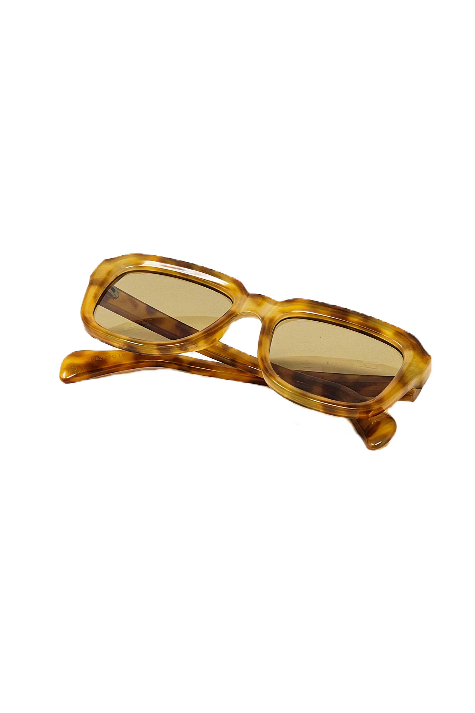 Q2 Chunky Square Sunglasses With Yellow Tinted Frame in Light Tortoise Shell