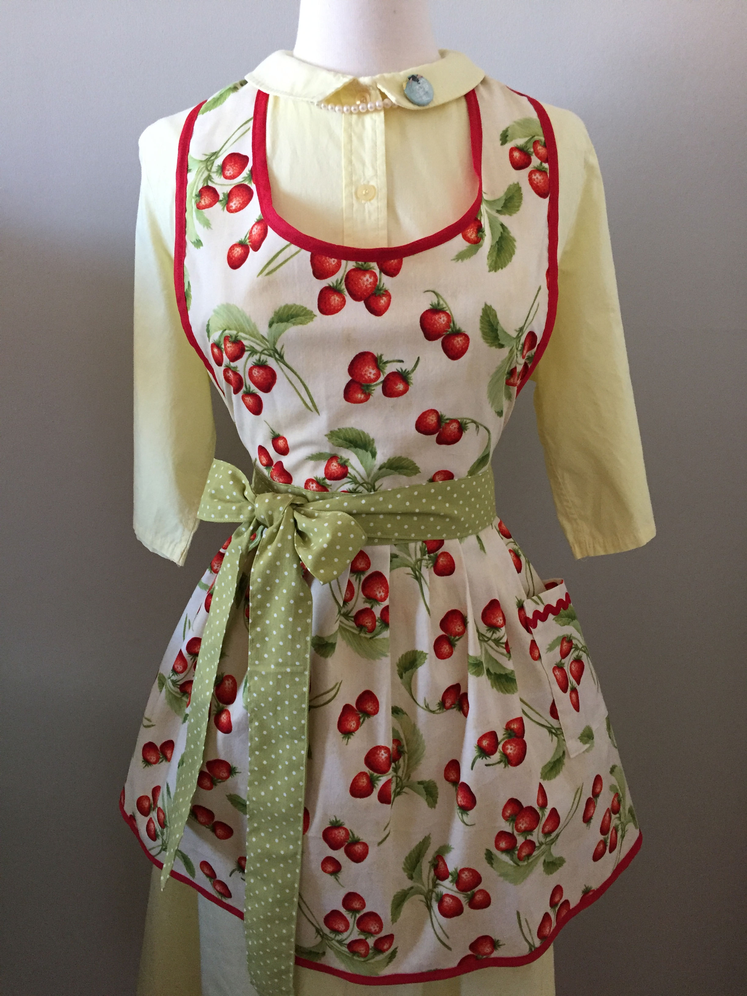 Strawberry Fields (cream) Apron