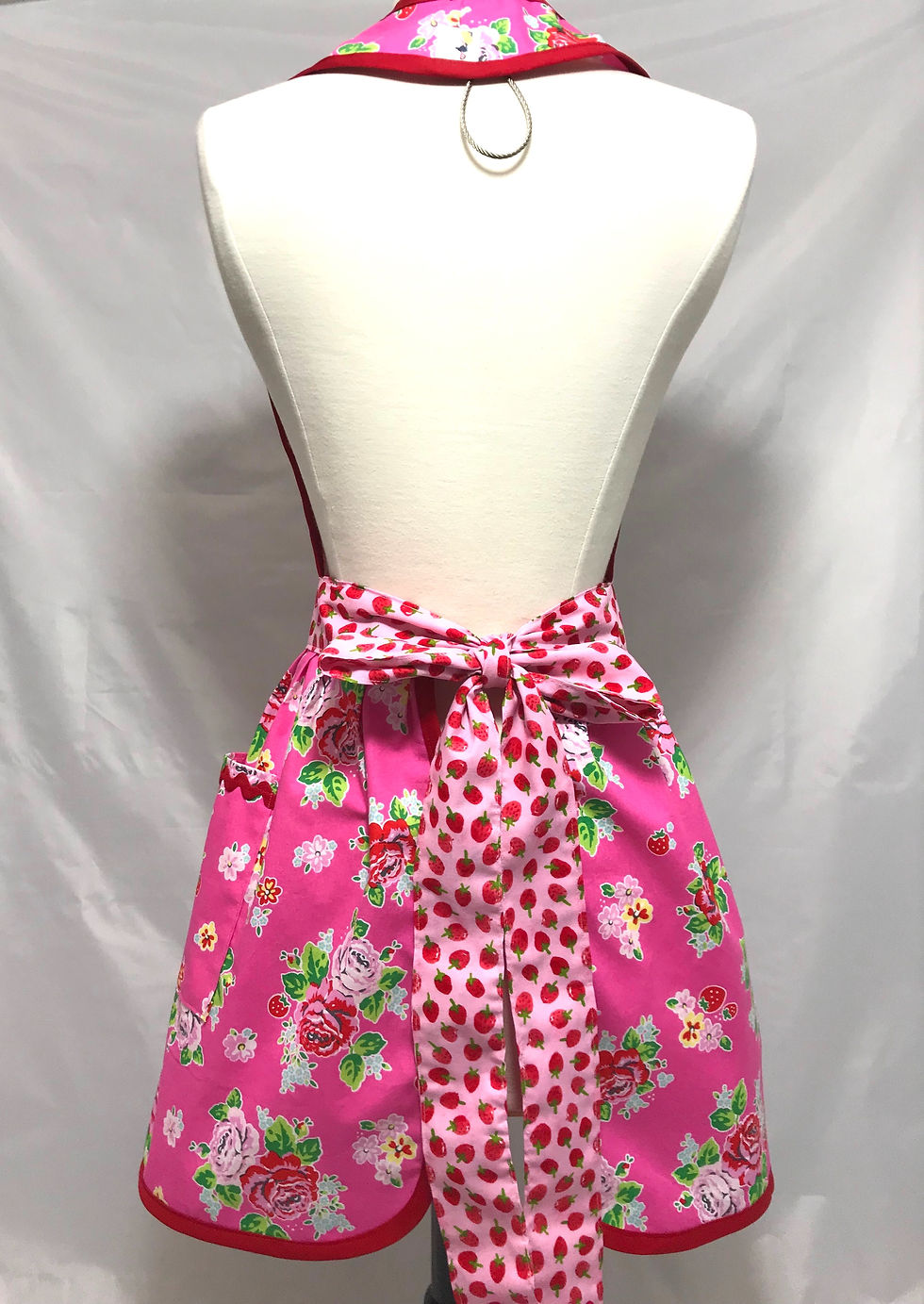 Thumbnail: Rosey Posey Women's Retro Apron