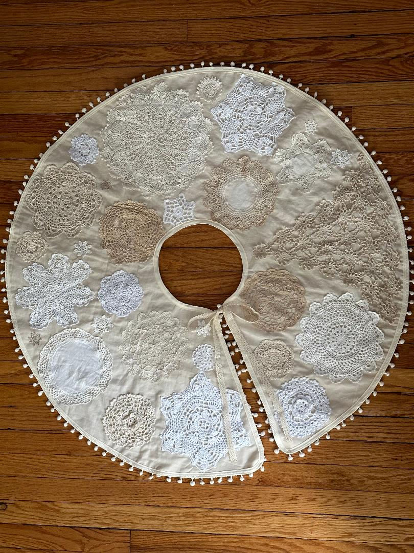 Thumbnail: 36" Diameter Vintage Doily Christmas Tree Skirt