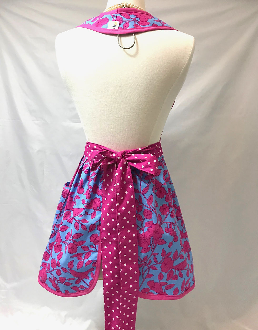 Thumbnail: Pink Birds Women's Retro Apron