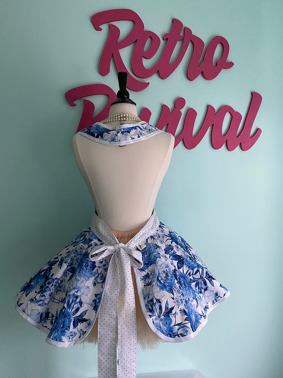 Thumbnail: China Blue Floral Circle Skirt Retro Apron
