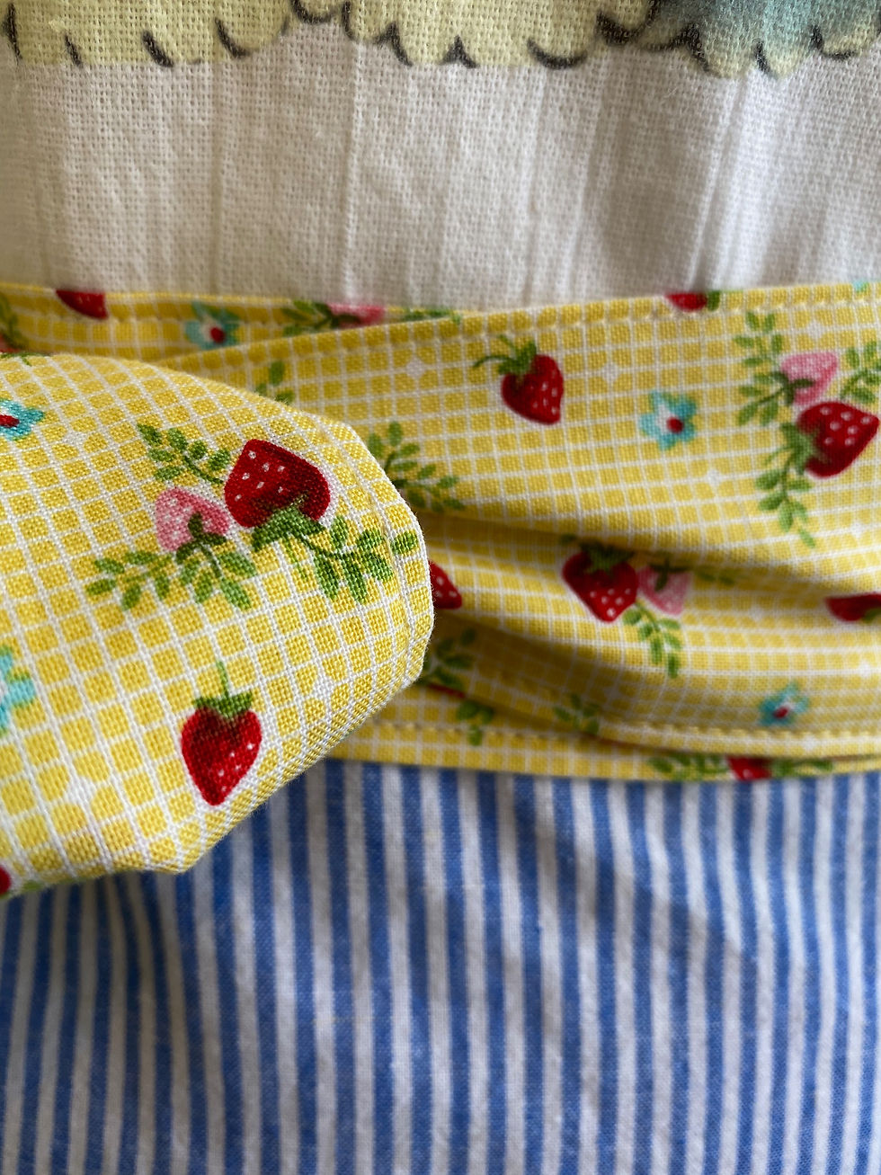Thumbnail: Anthropomorphic Fruit Retro Apron