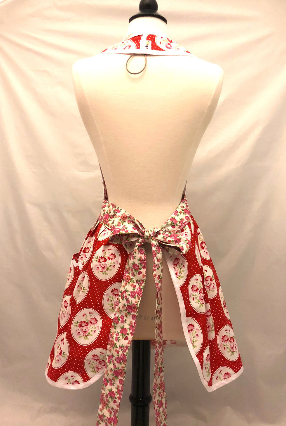 Thumbnail: Floral Portraits Retro Apron