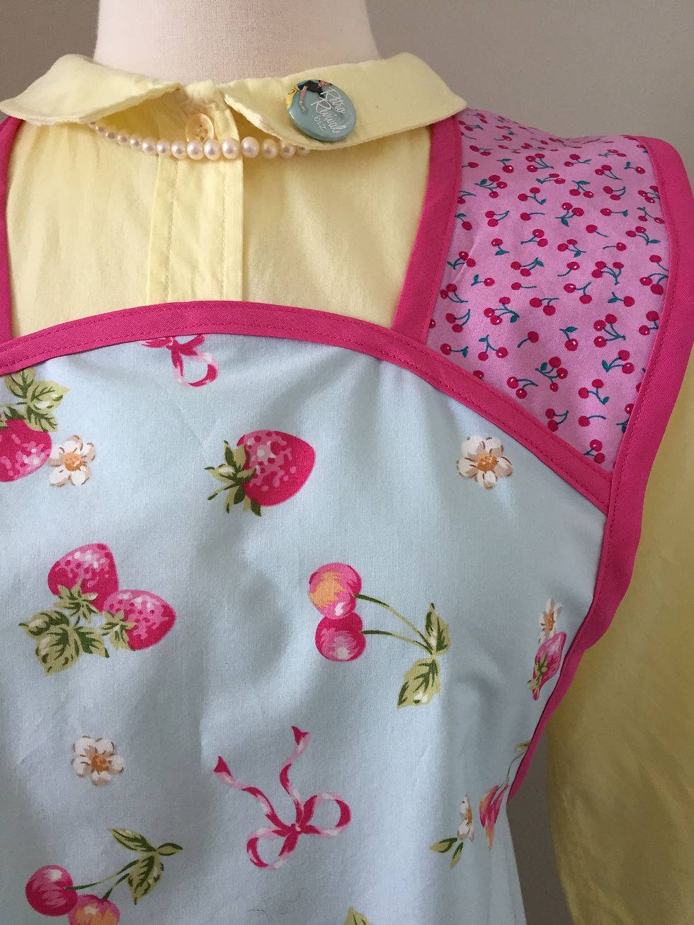 Thumbnail: Retro Apron "Here Kitty Kitty Blue"