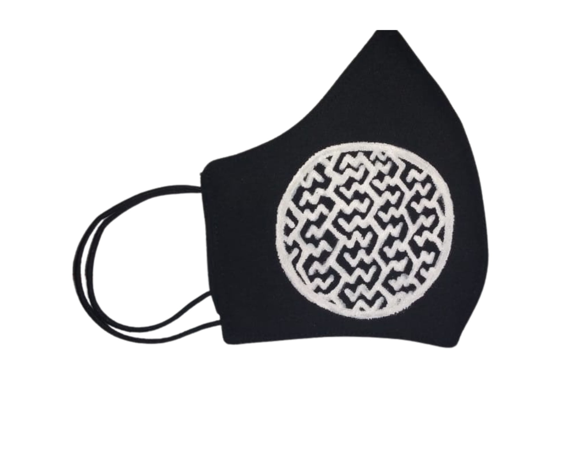 Cubrebocas yine negro