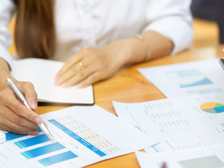 Setting a Realistic Wedding Budget For Your Couples 