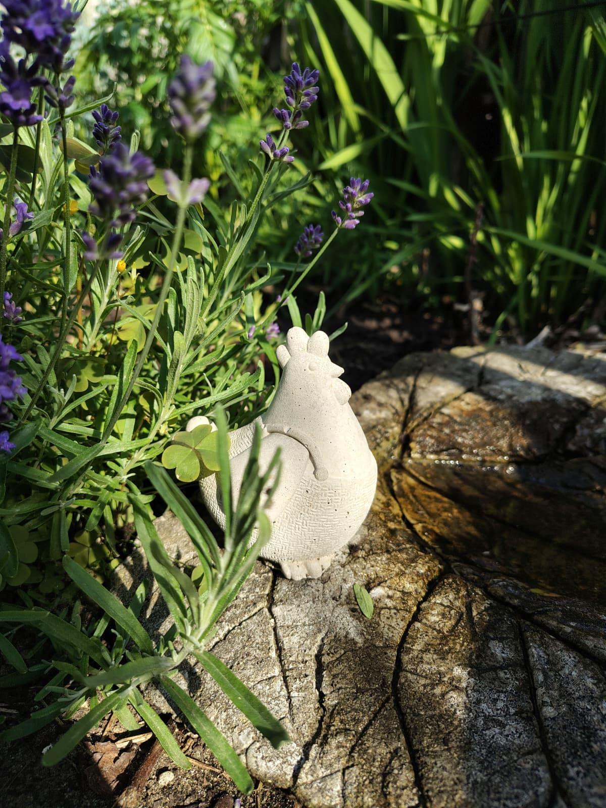 Cementen kipje – decoratief beeldje 10 cm