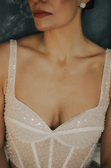 bride wearing bustier by Austrian designer Isabella Kossina