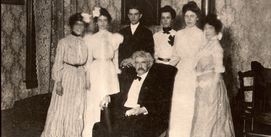 Educator Leolia Reynolds met
with Mark Twain in 1902
