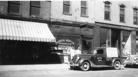 Nissenbaum sells newspapers, magazines during Hannibal stint
