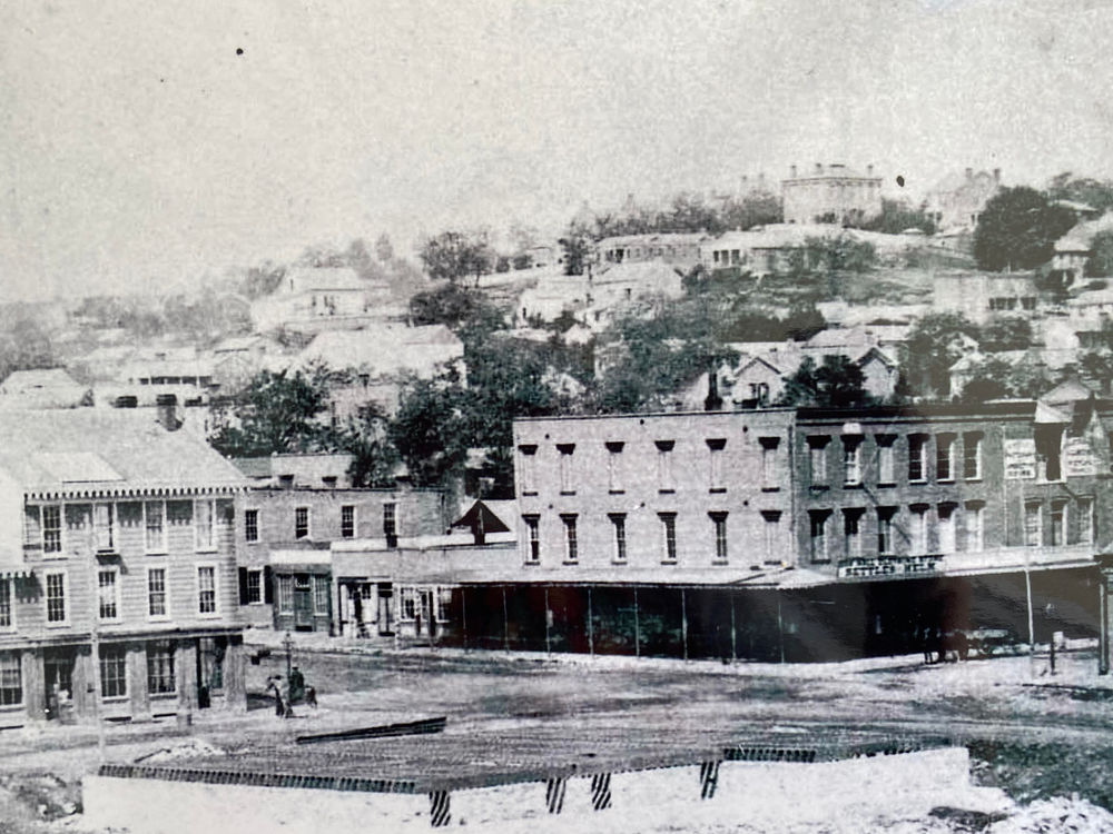 Hannibal, Mo. 1884 night fire reshaped 200 block of Broadway