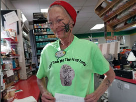 Cashier spreads good will via greeting cards, smiles