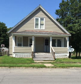 Snyder grocery store served the needs
of the Chestnut Street neighborhood