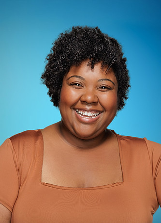Chrisslyn Carter Headshots_edited.jpg