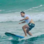 Male Surfer Stefan Jipa give 5 strar for Surf Well Bali School.webp