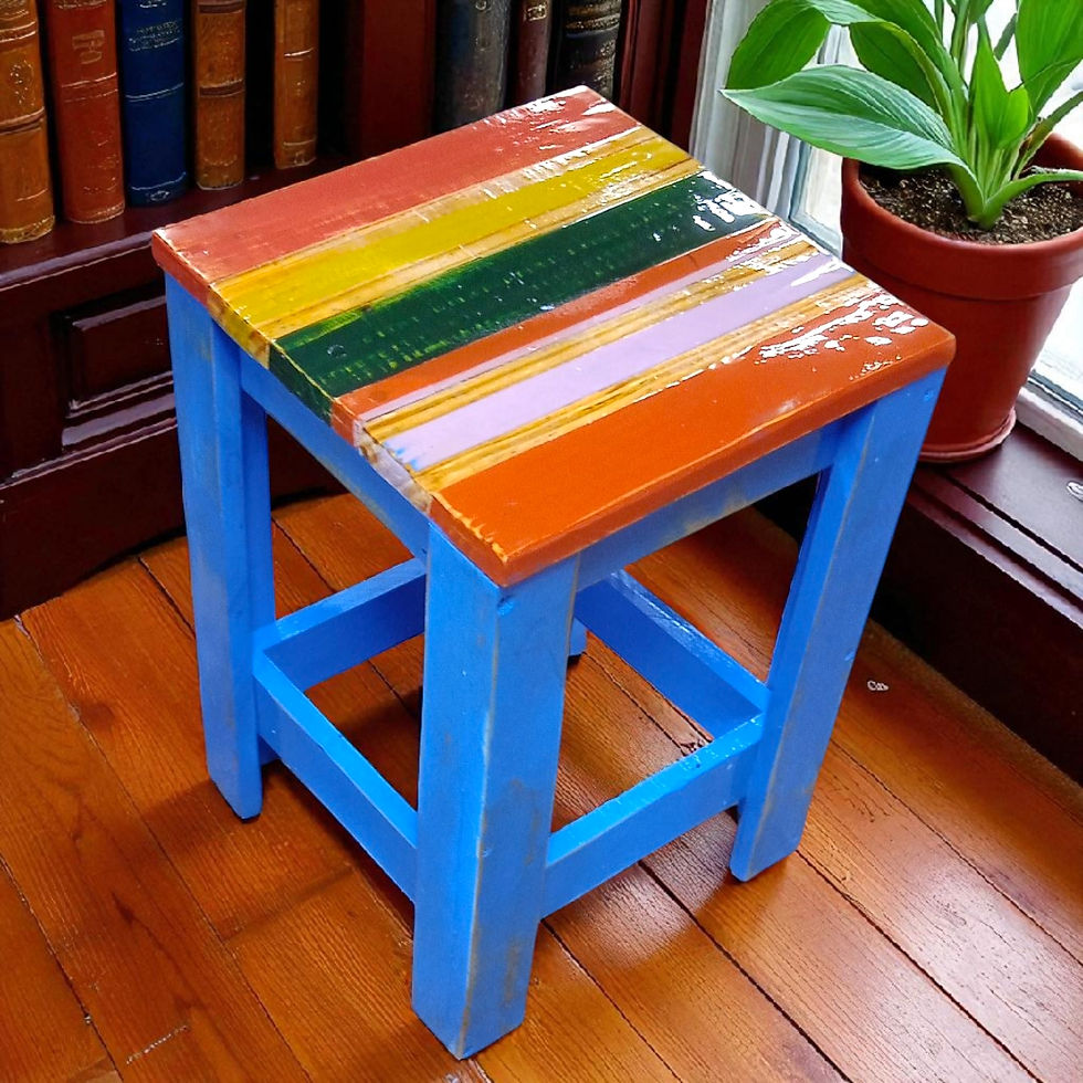 Miniatura: Banqueta de Madeira