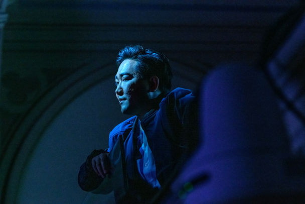 Photo of Randy singing in Don Pasquale