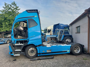 Prodám díly VOLVO FH