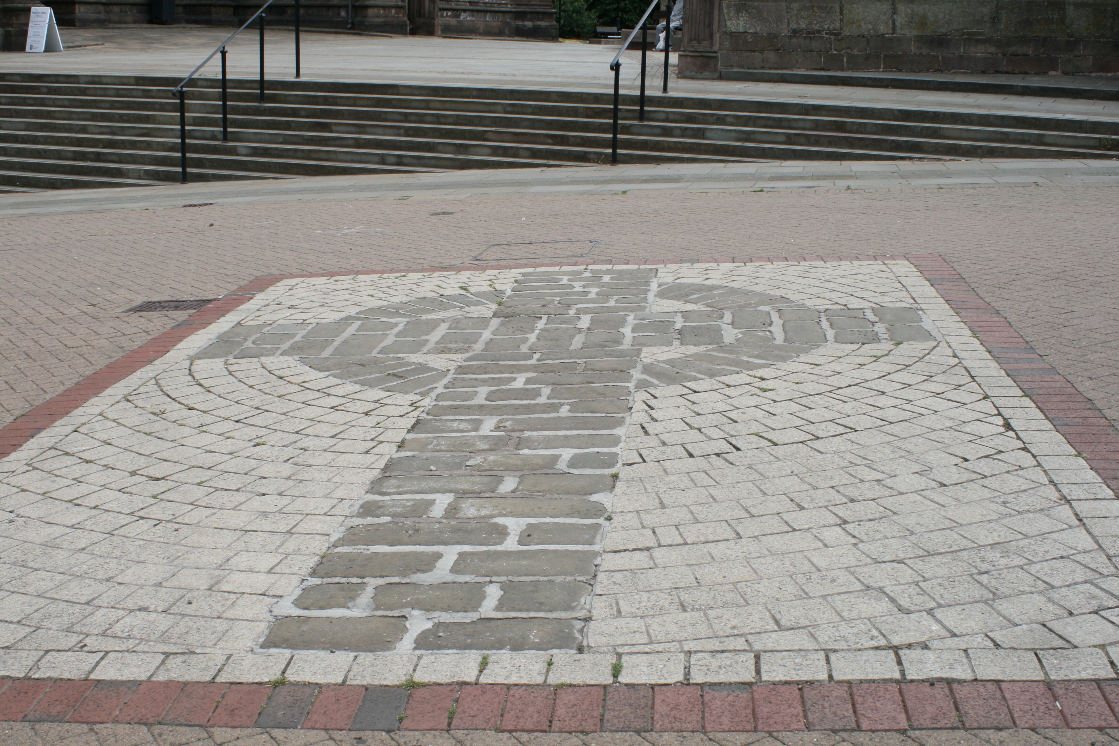 Cross outside All Saints Church, Rot