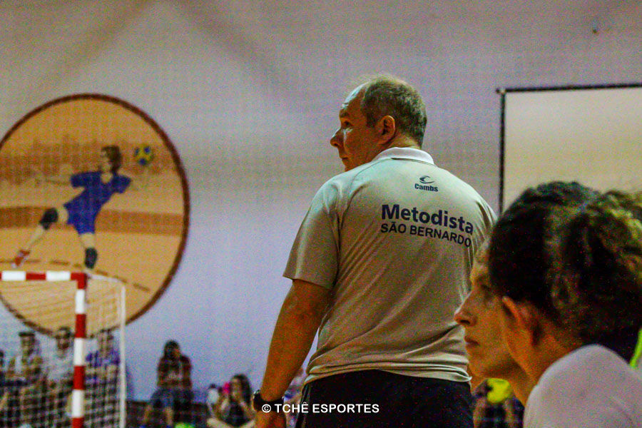 Carlone, técnico do São Bernardo. (foto Andréa Rodrigues / Tchê Esportes)