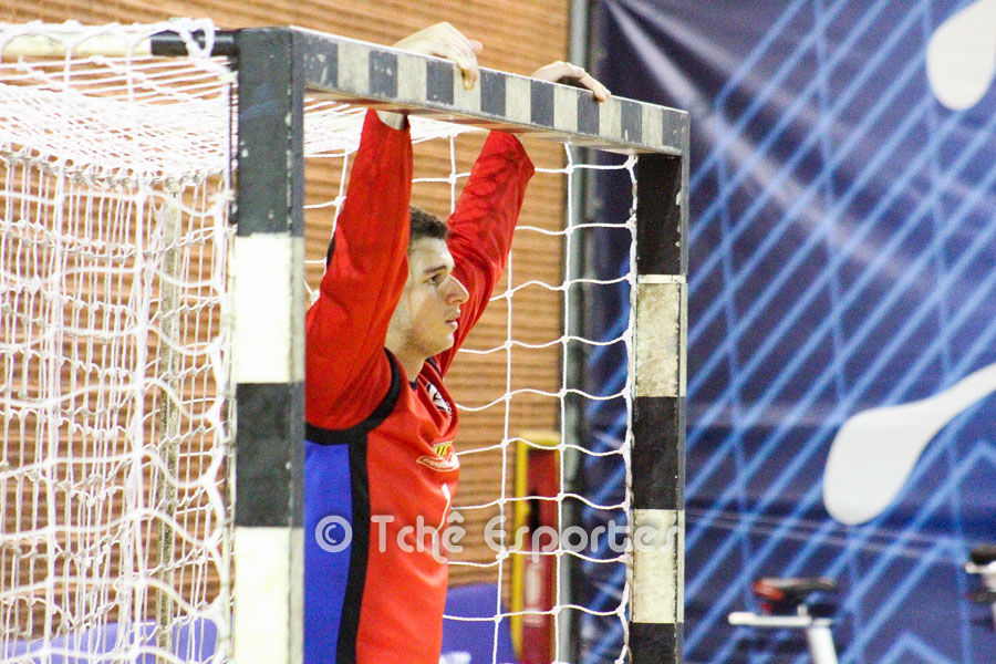 Goleiro Sorriso, Pinheiros, pouco trabalho no segundo tempo. (foto André Pereira/Tchê Esportes)