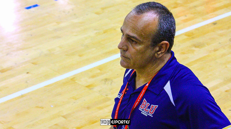 Sérgio Graciano, técnico do Blumenau. (foto arquivo Tchê Esportes)