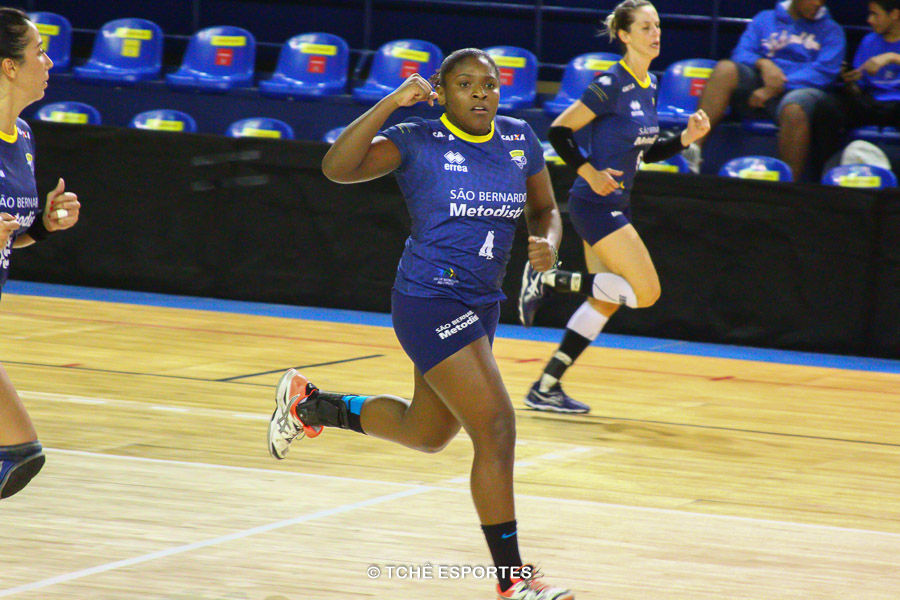Mariane Oliveira, do São Bernardo, Melhor do jogo. (foto André Pereira / Tchê Esportes)