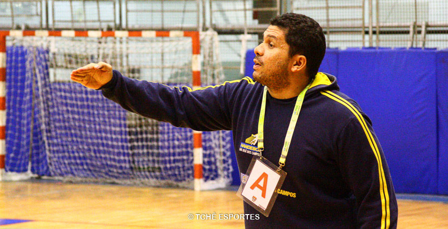 Chico, técnico de São José. (foto André Pereira / Tchê Esportes)
