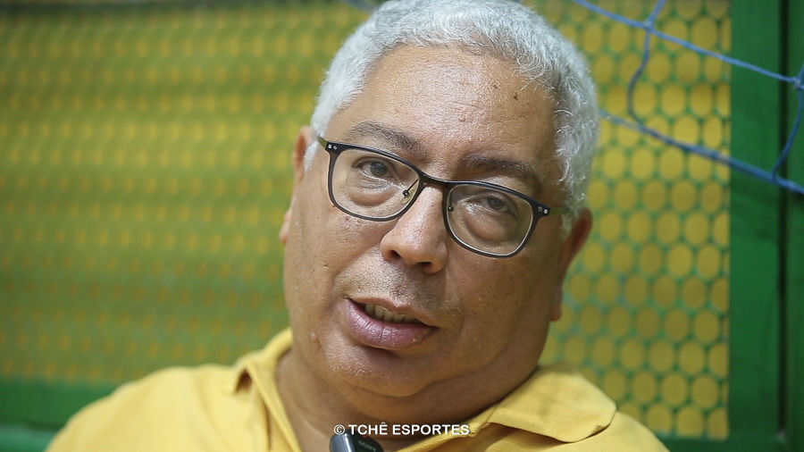 Rubens Piazza, técnico do Santo André. (foto arquivo Tchê Esportes)