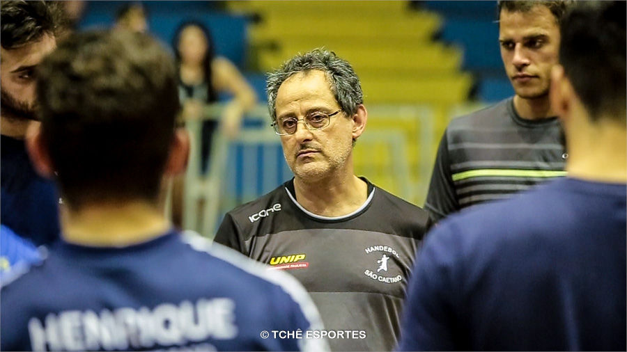 Washington Nunes, técnico do São Caetano. (foto reprodução Agno Raiz / Tchê Esportes)