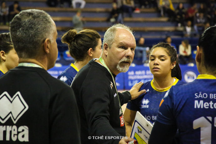 Eduardo Carlone, técnico do São Bernardo. (foto André Pereira / Tchê Esportes)