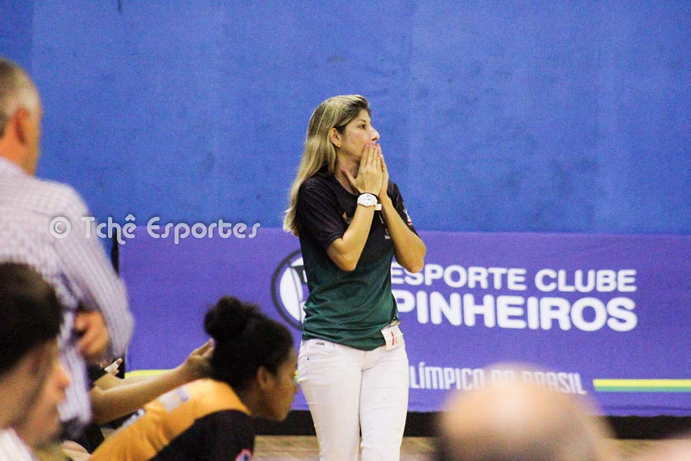 Monica Neves, técnica do CEPE Santos/FUPES (foto André Pereira / Tchê Esportes)