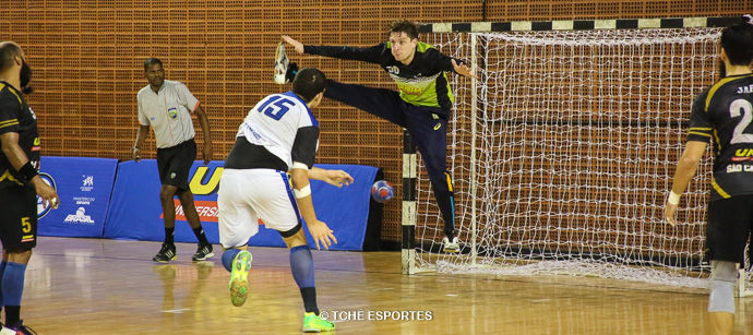 Roney, goleiro do São Caetano. (foto André Pereira / Tchê Esportes)