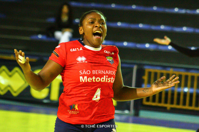 Mariane Fernandes, Metodista. (foto André Pereira /Tchê Esportes)