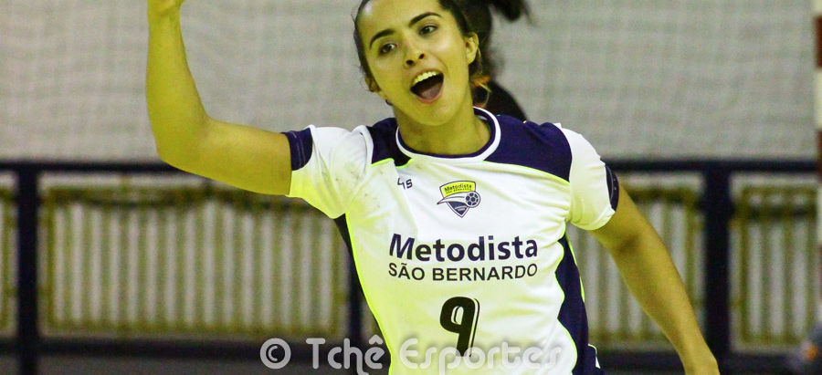 Metodista ganha de Jundiaí e segue invicta