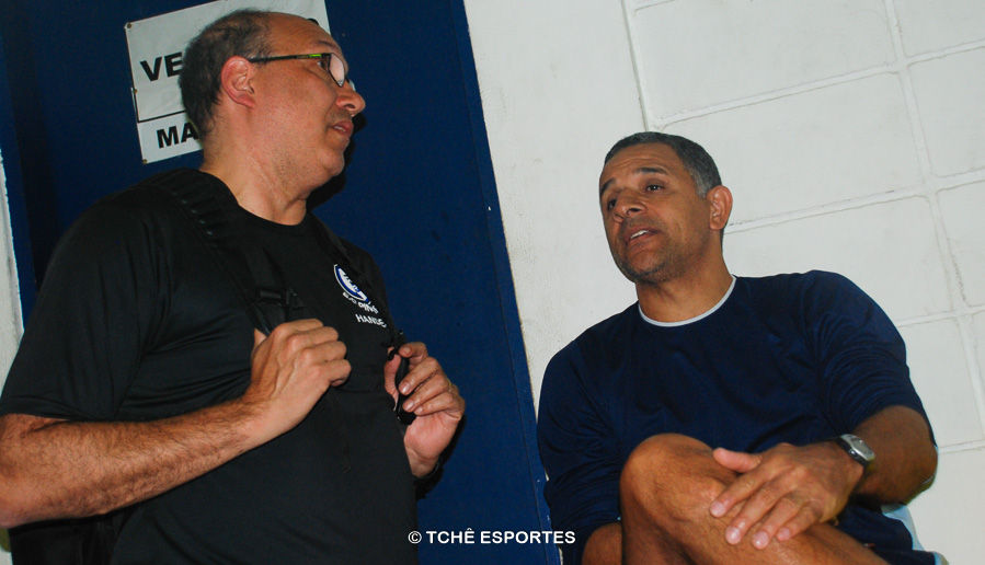Sergio Hortelan, técnico do Pinheiros masculino e SB, técnico da Metodista masculino. (foto Fe Rodrigues / Tchê Esportes)