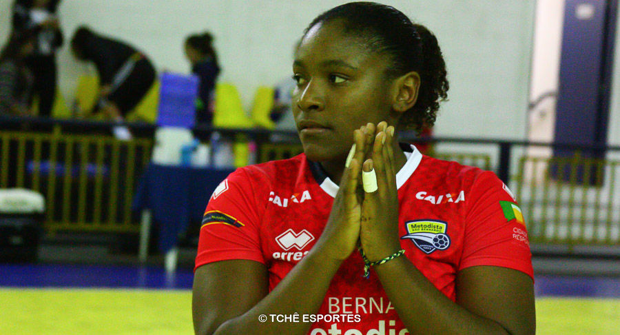 Mariane Fernandes, Metodista. (foto arquivo Tchê Esportes)