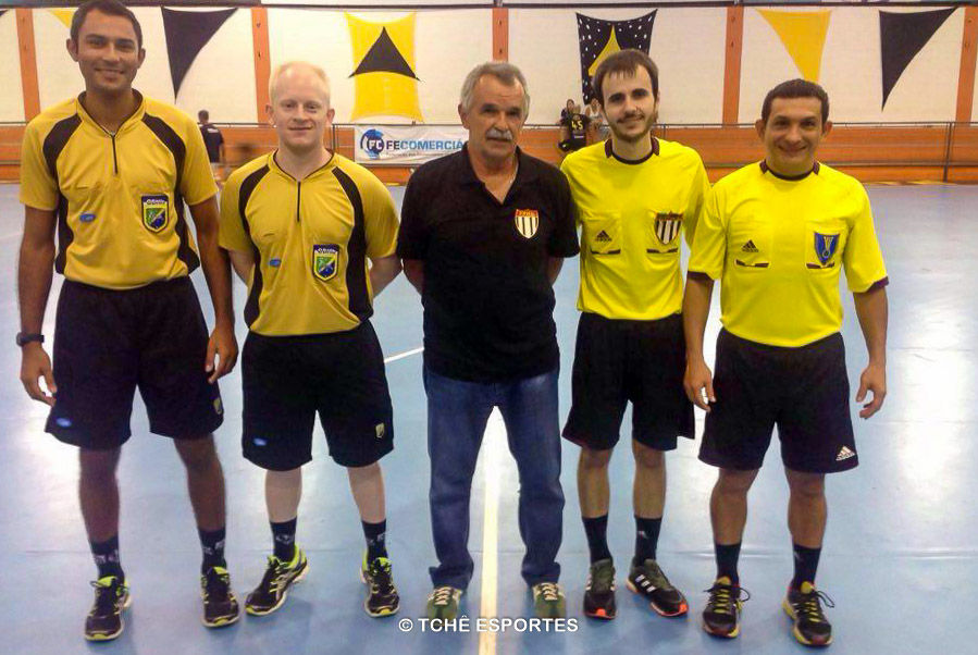 Equipe de arbitragem da FPHb. (arquivo pessoal)