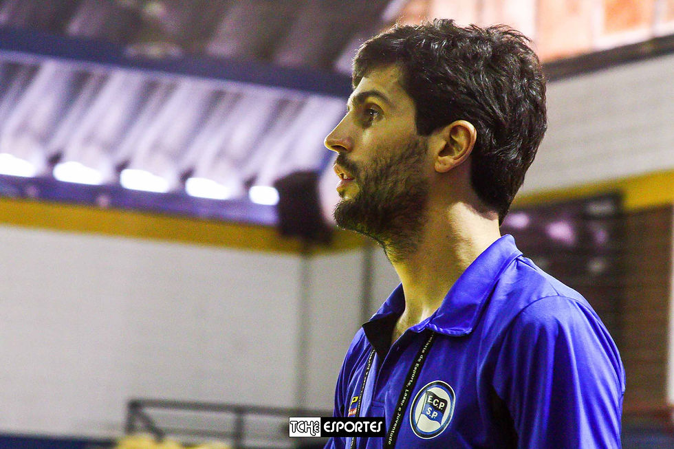 Aprile, técnico do EC Pinheiros. (foto André Pereira / Tchê Esportes)