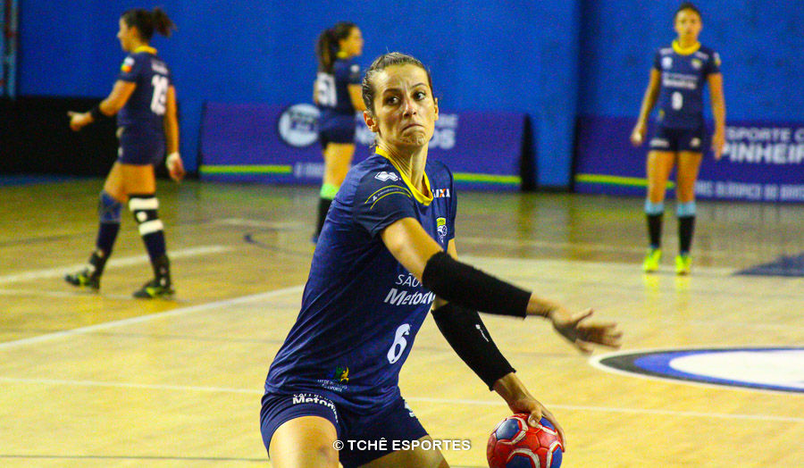 Célia Costa é a artilheira da Metodista. (foto arquivo Tchê Esportes)